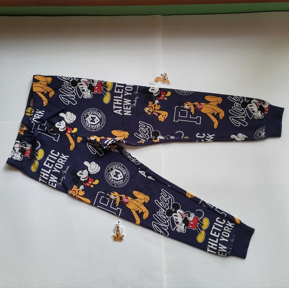 H&M Mickey Set 8-9 years - Picture 5 of 16